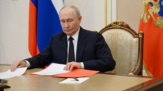 Путин поручил усовершенствовать налоговые режимы в России: что стоит за новыми инициативами Кремля